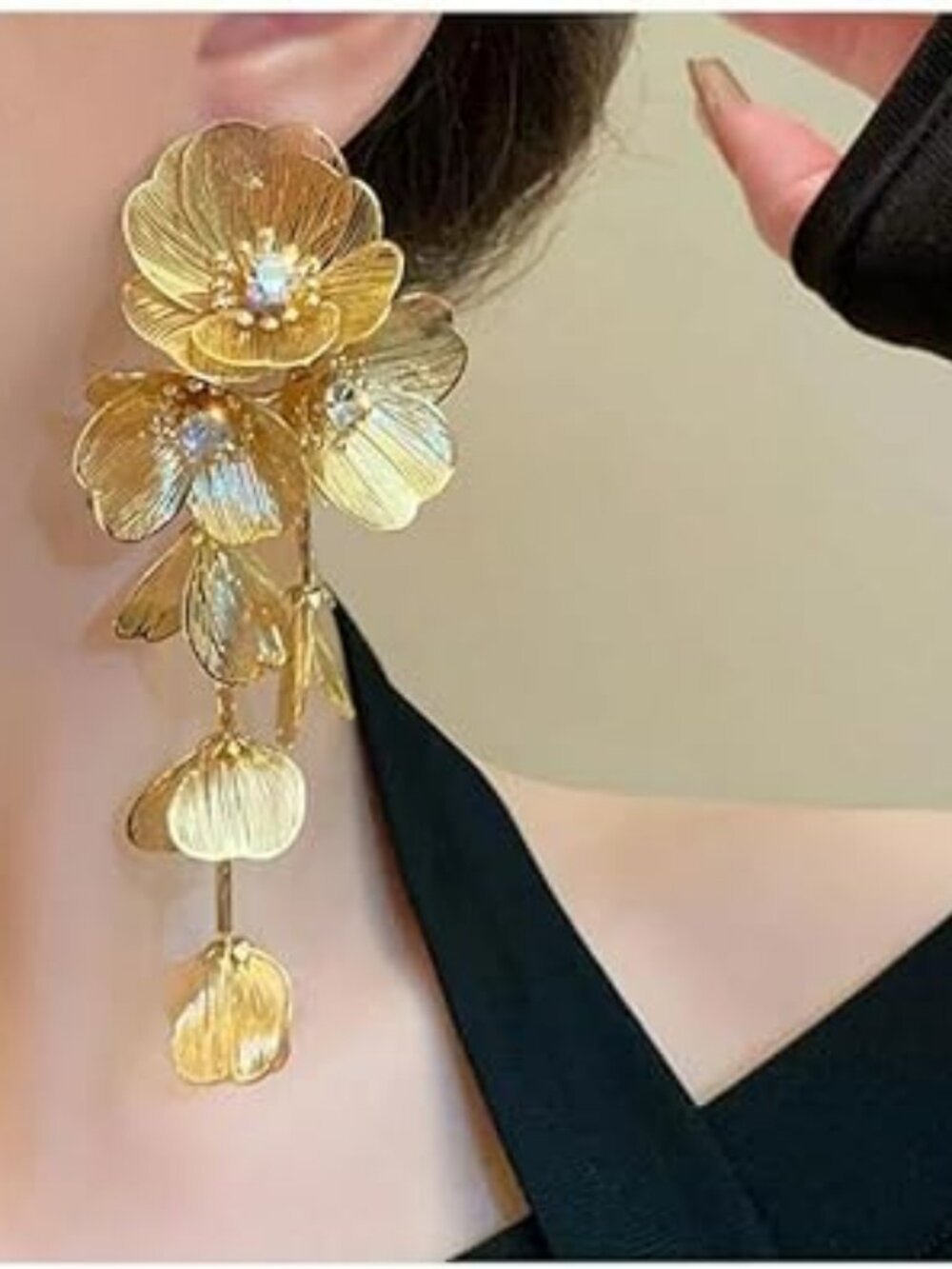 New - Gold Flower Drop Earrings Trendy Floral Statement Earrings Elegance